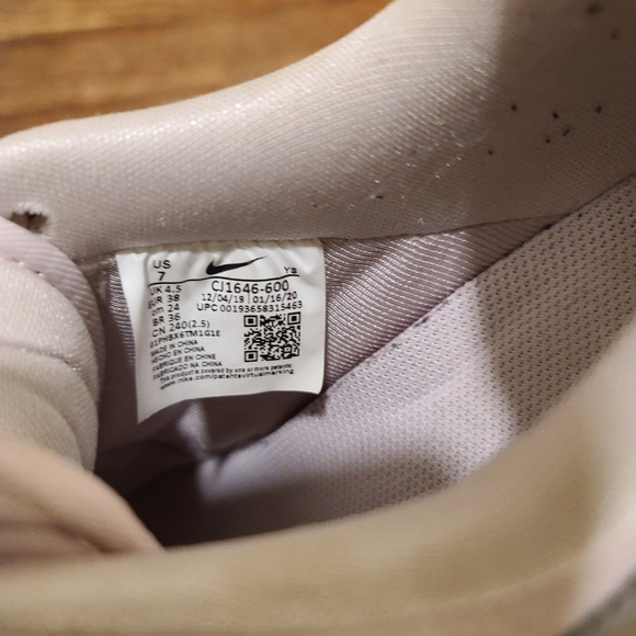 Sold - Picture 6 of 8